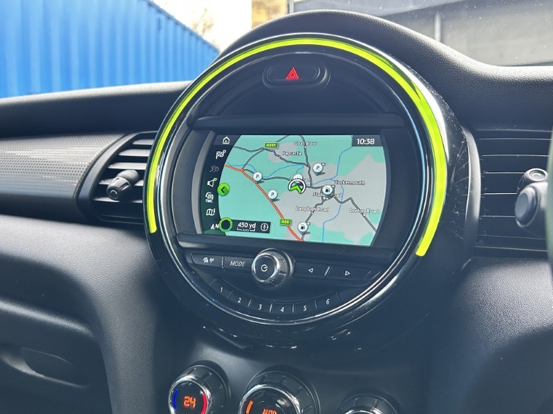 2020 (69) MINI HATCHBACK 1.5 Cooper Sport II 5dr Auto 4888030