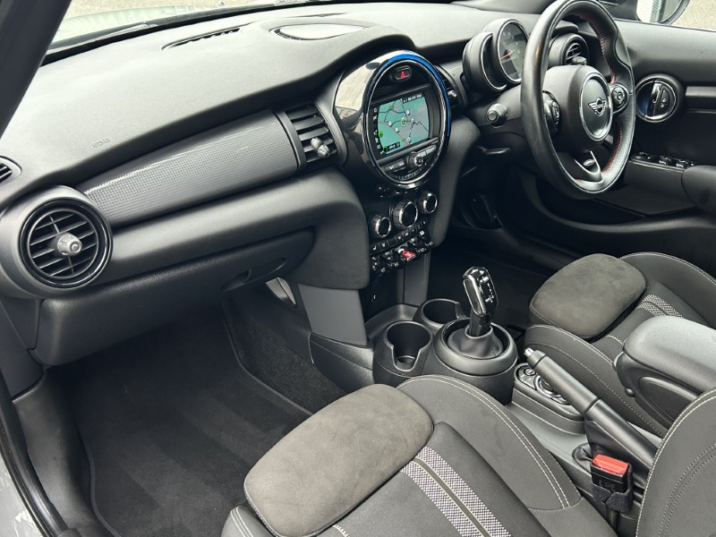 2020 (69) MINI HATCHBACK 1.5 Cooper Sport II 5dr Auto 4888057