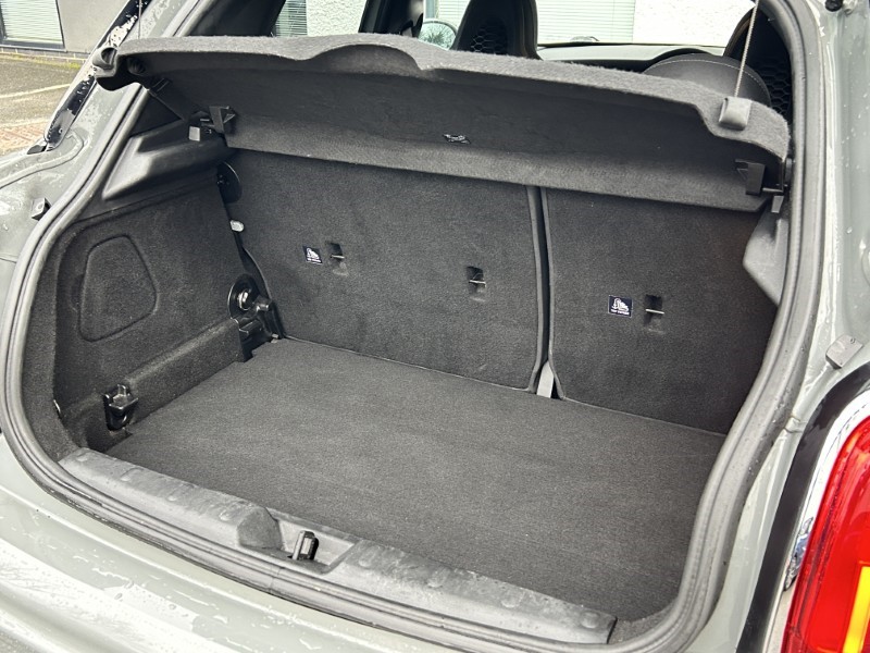 2020 (69) MINI HATCHBACK 1.5 Cooper Sport II 5dr Auto 4888038