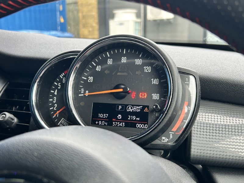 2020 (69) MINI HATCHBACK 1.5 Cooper Sport II 5dr Auto 4888020