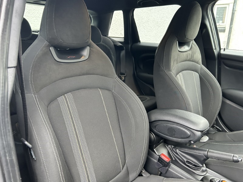 2020 (69) MINI HATCHBACK 1.5 Cooper Sport II 5dr Auto 4888052