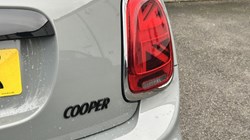 2020 (69) MINI HATCHBACK 1.5 Cooper Sport II 5dr Auto 4888036