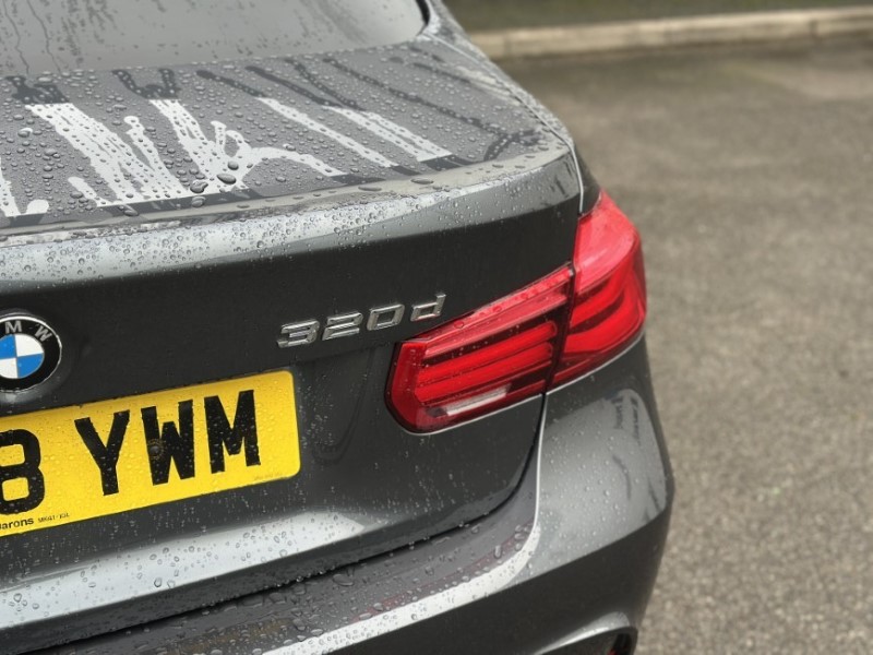 2018 (68) BMW 3 SERIES 320d xDrive M Sport 4dr Step Auto 4888063