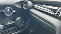 2017 (17) MINI HATCHBACK 1.5 Cooper 3dr 4945241