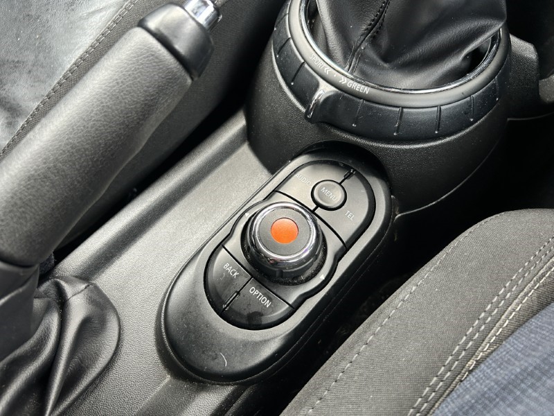 2017 (17) MINI HATCHBACK 1.5 Cooper 3dr 4945232