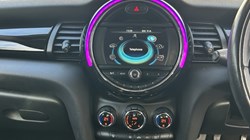 2017 (17) MINI HATCHBACK 1.5 Cooper 3dr 4945217