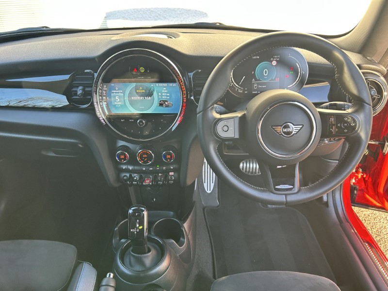 2023 (73) MINI HATCHBACK 1.5 Cooper Sport 3dr Auto 4917508