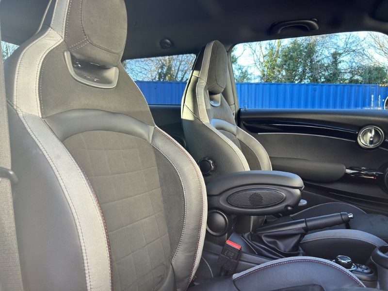 2023 (73) MINI HATCHBACK 1.5 Cooper Sport 3dr Auto 4917499