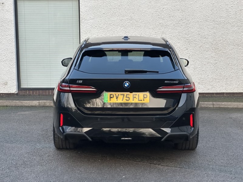 2025 (75) BMW I5 250kW eDr40 M Sport Pro 84kWh 5dr Auto Tech PLUS/Comf PLUS 4901481