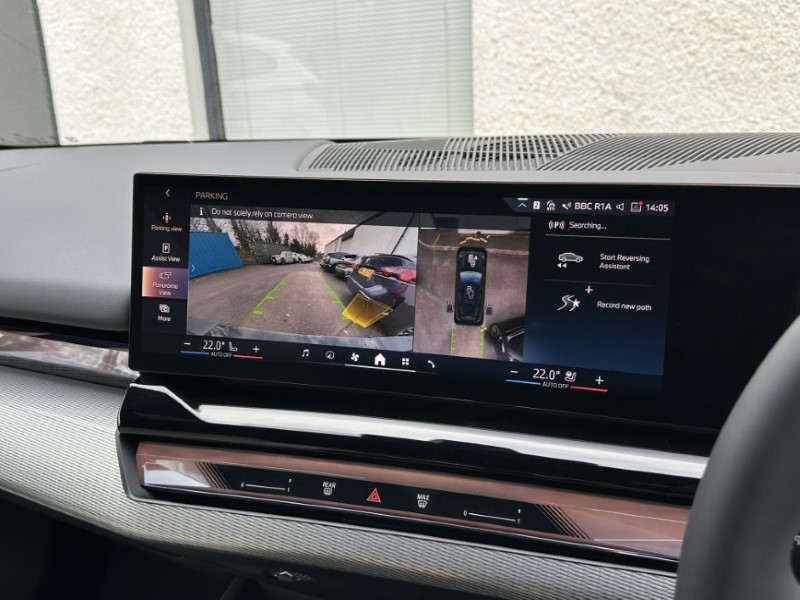 2025 (75) BMW I5 250kW eDr40 M Sport Pro 84kWh 5dr Auto Tech PLUS/Comf PLUS 4901519