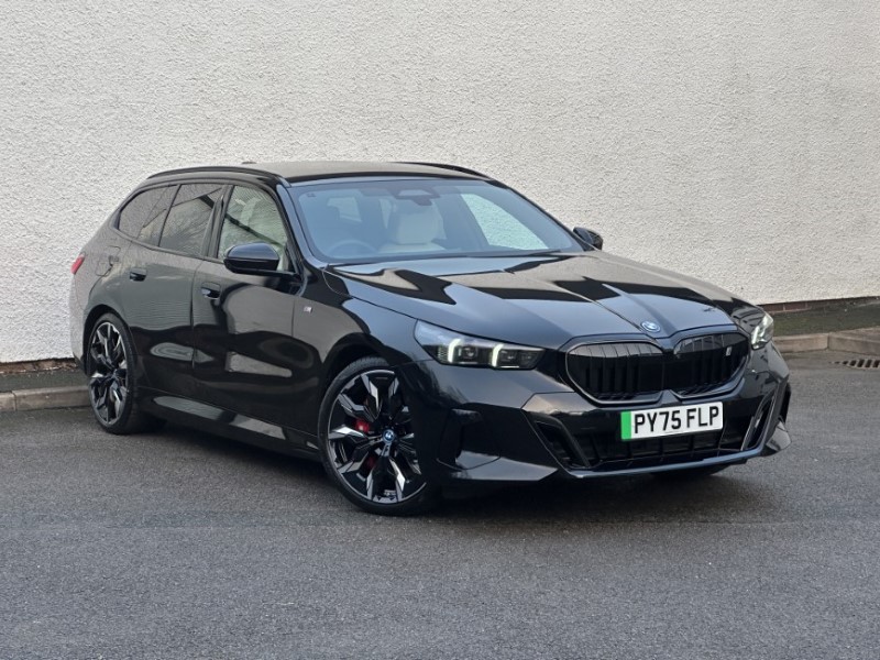 2025 (75) BMW I5 250kW eDr40 M Sport Pro 84kWh 5dr Auto Tech PLUS/Comf PLUS 4901491