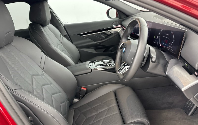 2025 (74) BMW 5 SERIES 520i M Sport Pro 4dr Auto 4901412