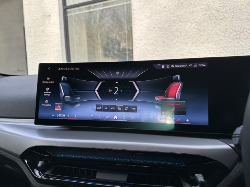 2025 (25) BMW 2 SERIES 230i M Sport 2dr Step Auto 4898624