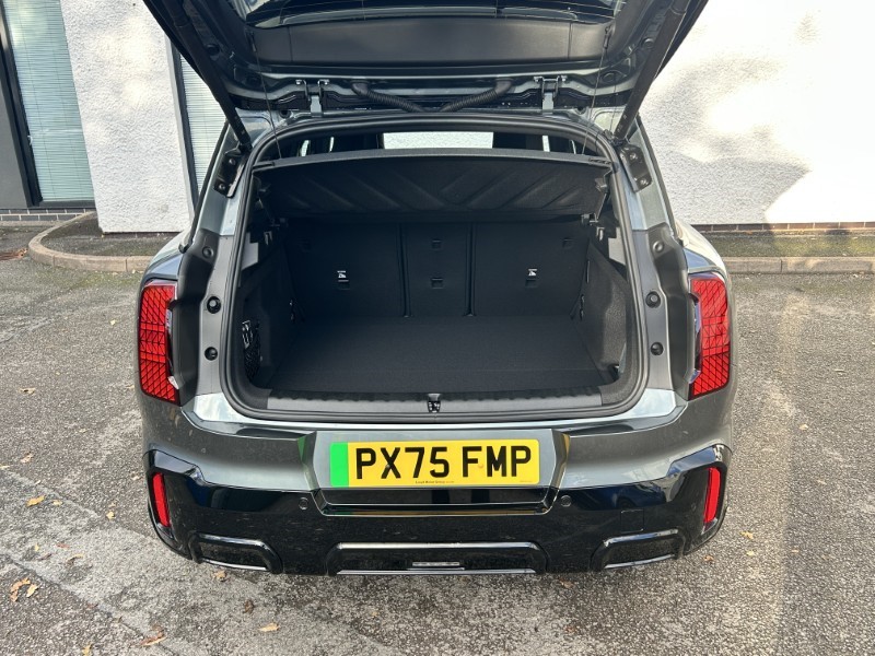 2025 (75) MINI COUNTRYMAN 230kW SE Sport [Level 2] ALL4 66kWh 5dr Auto 4923477