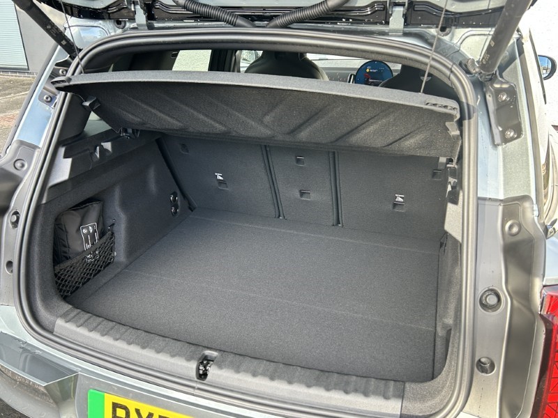 2025 (75) MINI COUNTRYMAN 230kW SE Sport [Level 2] ALL4 66kWh 5dr Auto 4923478