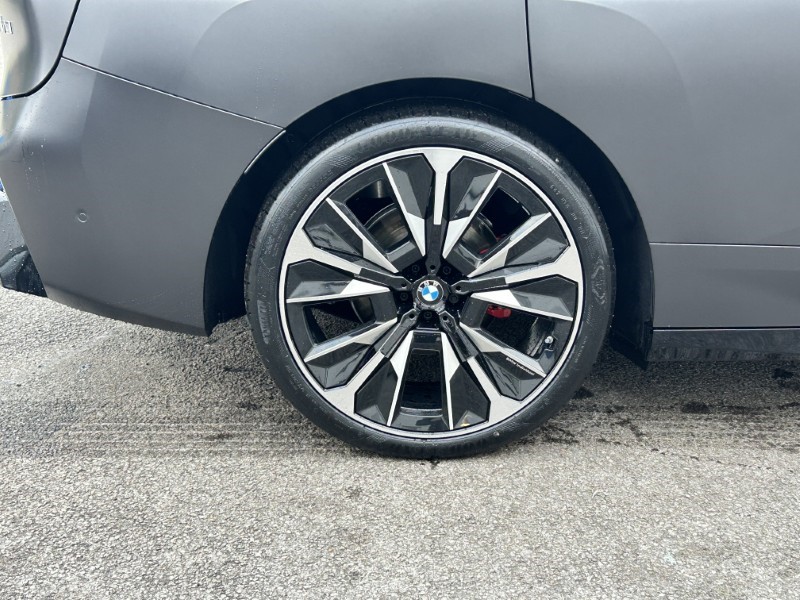 2025 (75) BMW iX 485kW M70 xDrive 112kWh 5dr Auto [Tech/Skylounge] 4911504