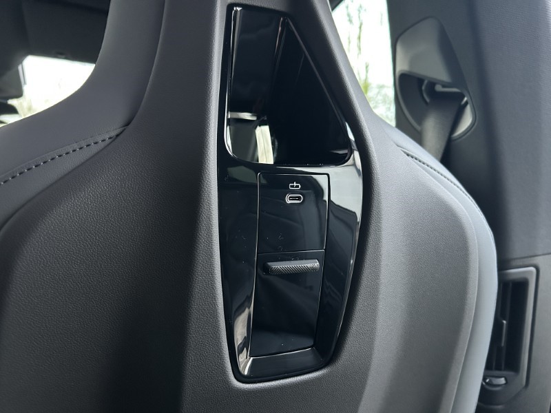 2025 (75) BMW iX 485kW M70 xDrive 112kWh 5dr Auto [Tech/Skylounge] 4911519