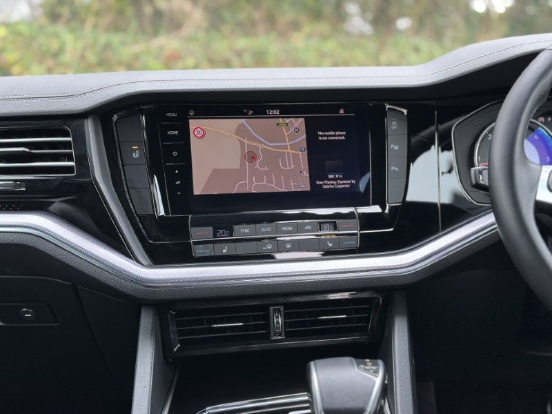 2019 (19) VOLKSWAGEN TOUAREG 3.0 V6 TDI 4Motion R-Line 5dr Tip Auto 4931629