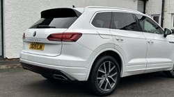 2019 (19) VOLKSWAGEN TOUAREG 3.0 V6 TDI 4Motion R-Line 5dr Tip Auto 4931655