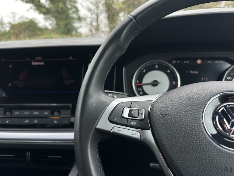 2019 (19) VOLKSWAGEN TOUAREG 3.0 V6 TDI 4Motion R-Line 5dr Tip Auto 4931618