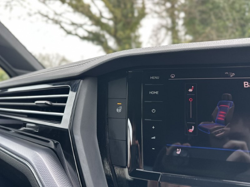 2019 (19) VOLKSWAGEN TOUAREG 3.0 V6 TDI 4Motion R-Line 5dr Tip Auto 4931611