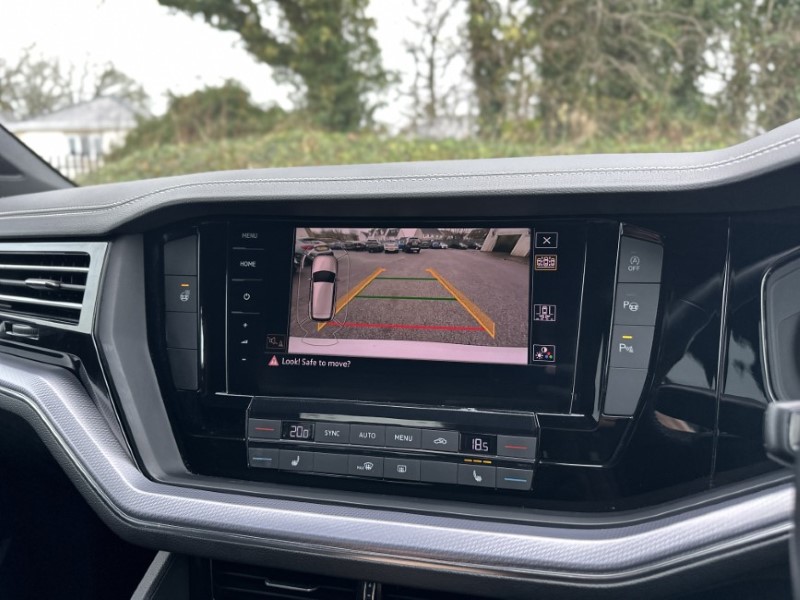 2019 (19) VOLKSWAGEN TOUAREG 3.0 V6 TDI 4Motion R-Line 5dr Tip Auto 4931605