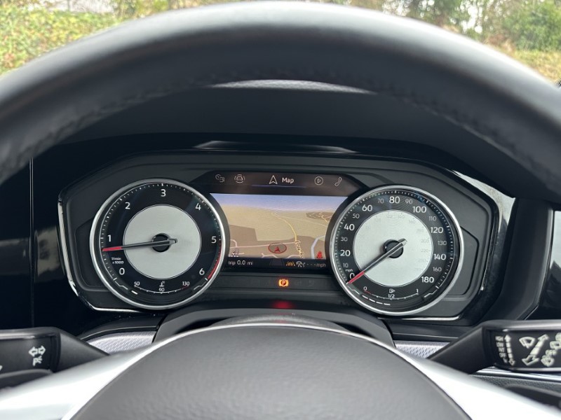 2019 (19) VOLKSWAGEN TOUAREG 3.0 V6 TDI 4Motion R-Line 5dr Tip Auto 4931623