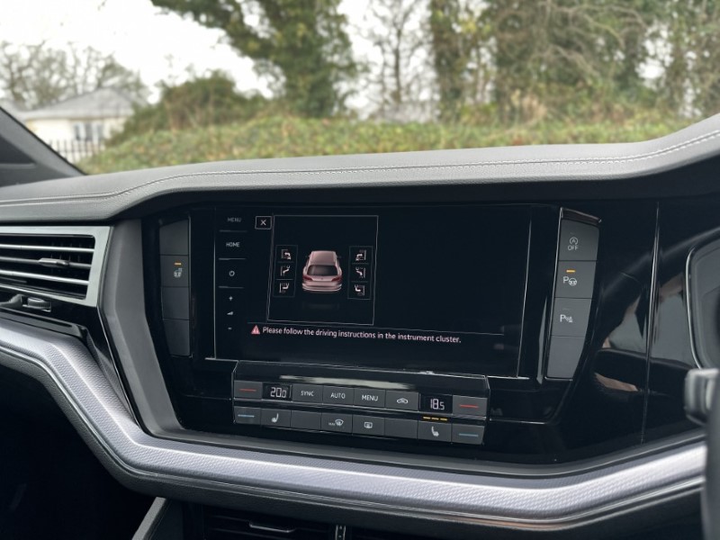 2019 (19) VOLKSWAGEN TOUAREG 3.0 V6 TDI 4Motion R-Line 5dr Tip Auto 4931606