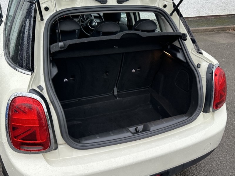 2018 (68) MINI HATCHBACK 1.5 Cooper II 5dr 4980413