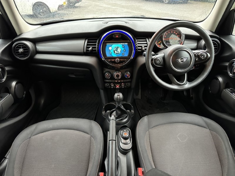 2018 (68) MINI HATCHBACK 1.5 Cooper II 5dr 4980431