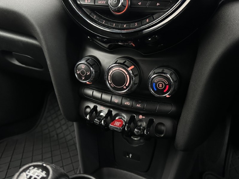 2018 (68) MINI HATCHBACK 1.5 Cooper II 5dr 4980403