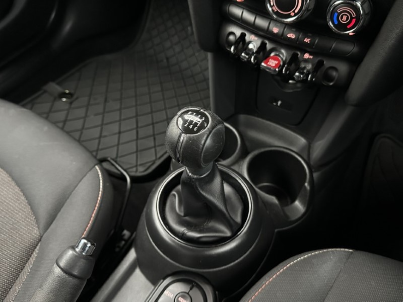 2018 (68) MINI HATCHBACK 1.5 Cooper II 5dr 4980404