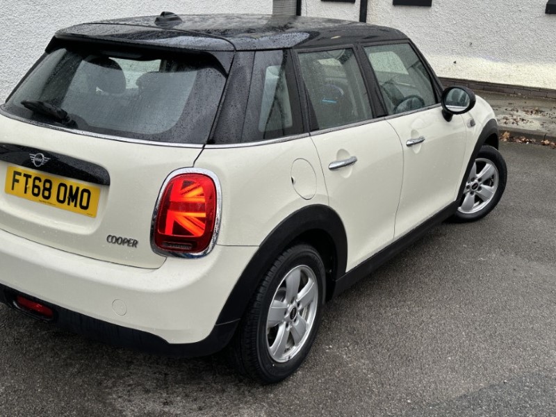 2018 (68) MINI HATCHBACK 1.5 Cooper II 5dr 4980420