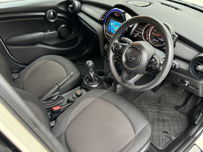 2018 (68) MINI HATCHBACK 1.5 Cooper II 5dr 4980417
