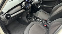 2018 (68) MINI HATCHBACK 1.5 Cooper II 5dr 4980429