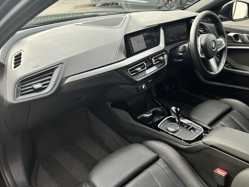 2022 (22) BMW 1 SERIES M135i xDrive 5dr Step Auto 4959626