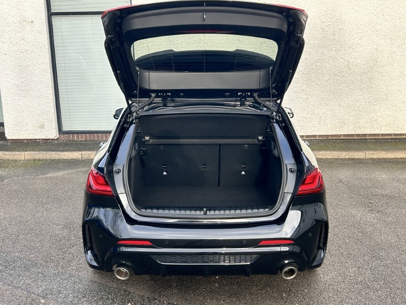 2022 (22) BMW 1 SERIES M135i xDrive 5dr Step Auto 4959605