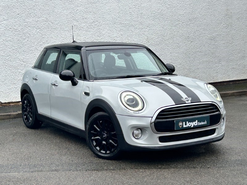 2018 (68) MINI HATCHBACK 1.5 Cooper Classic II 5dr 5048616