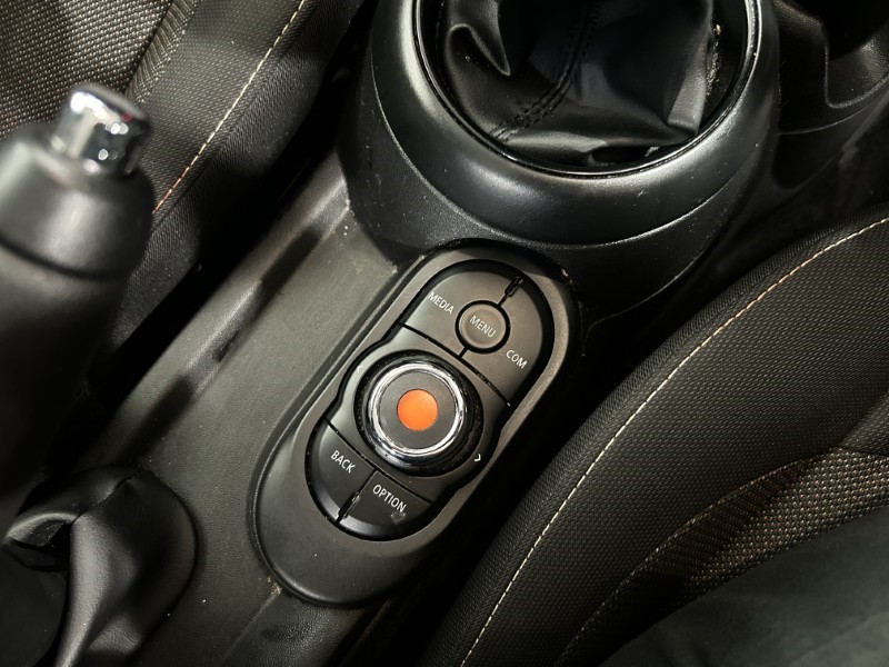 2018 (68) MINI HATCHBACK 1.5 Cooper Classic II 5dr 5039498