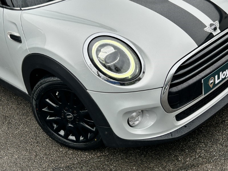 2018 (68) MINI HATCHBACK 1.5 Cooper Classic II 5dr 5048618