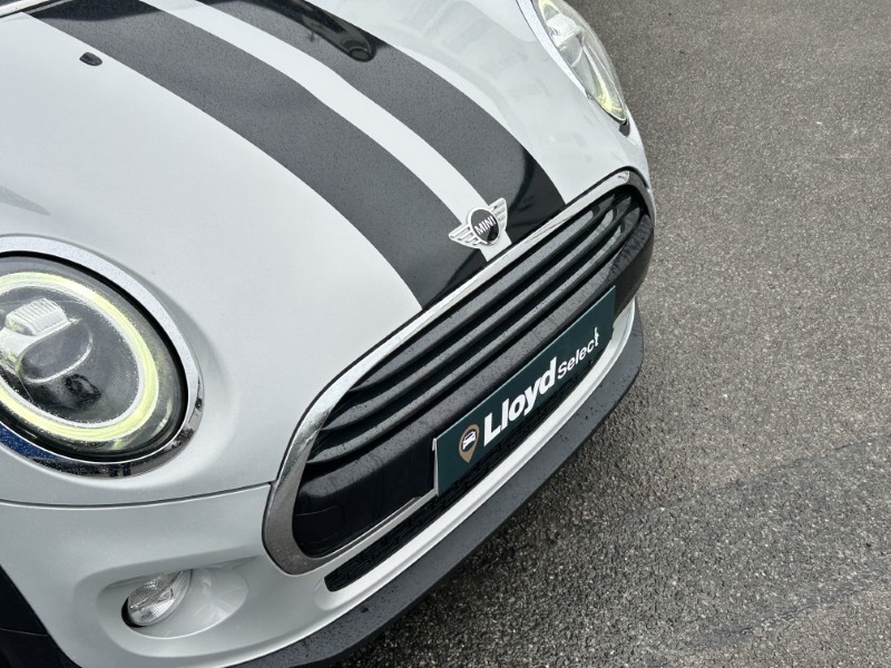 2018 (68) MINI HATCHBACK 1.5 Cooper Classic II 5dr 5048619