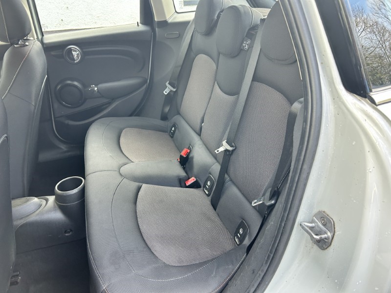 2018 (68) MINI HATCHBACK 1.5 Cooper Classic II 5dr 5039512