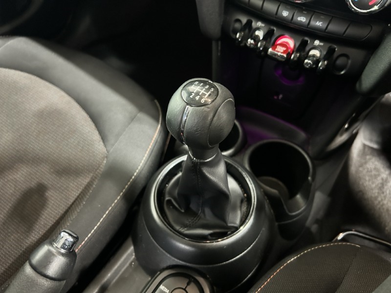 2018 (68) MINI HATCHBACK 1.5 Cooper Classic II 5dr 5039497