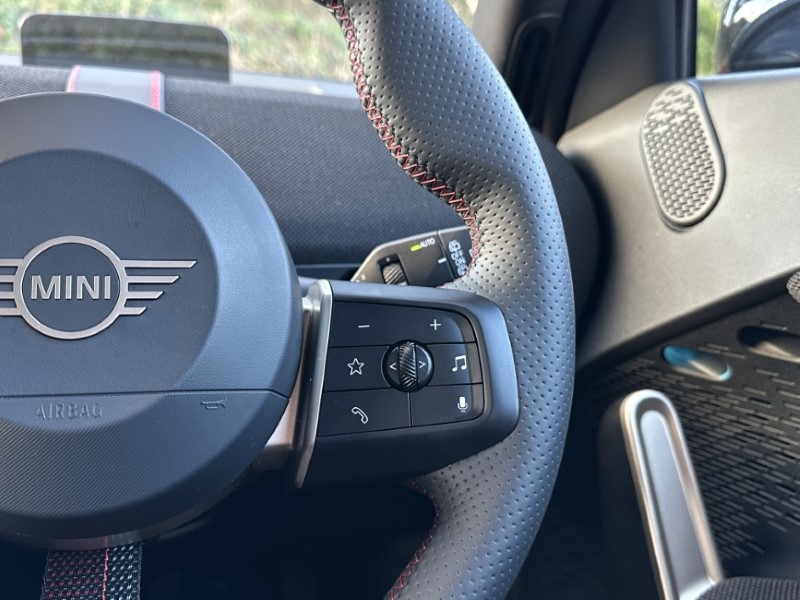 2025 (25) MINI ACEMAN 160kW SE Sport 54kWh 5dr Auto 5002241