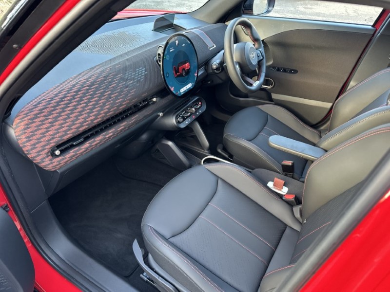 2025 (25) MINI ACEMAN 160kW SE Sport 54kWh 5dr Auto 5002250