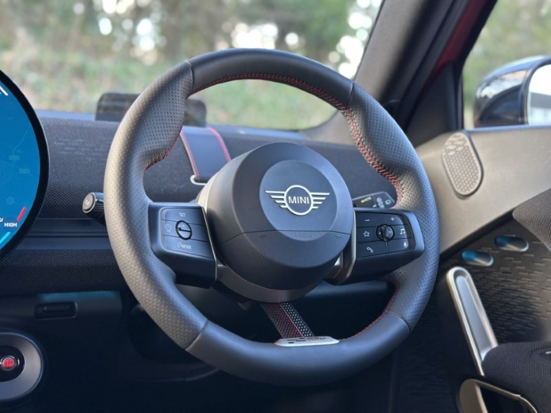 2025 (25) MINI ACEMAN 160kW SE Sport 54kWh 5dr Auto 5002252