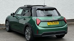 2026 (75) MINI COOPER 1.5 C Classic 5dr Auto 5659448
