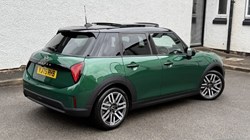 2026 (75) MINI COOPER 1.5 C Classic 5dr Auto 5659460