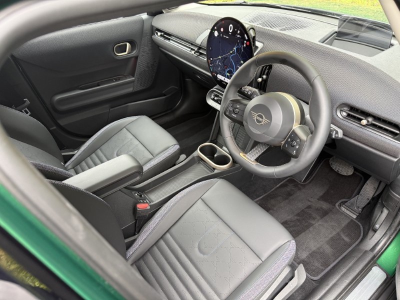 2026 (75) MINI COOPER 1.5 C Classic 5dr Auto 5659443