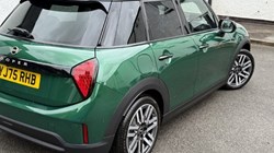 2026 (75) MINI COOPER 1.5 C Classic 5dr Auto 5659462